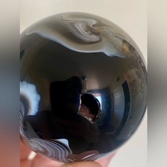 Stunning Black Sardonyx Crystal Sphere w Druzy - Picture 4 of 7
